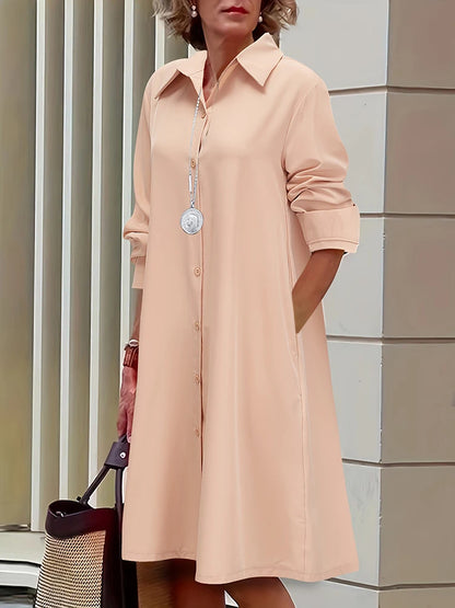 Nenápadný a elegantní Šaty