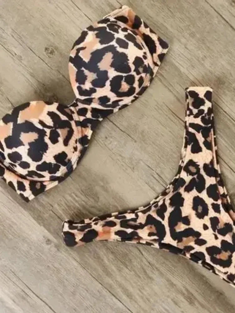 Stylový bez námahy Bikiny