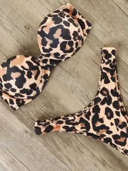 Stylový bez námahy Bikiny