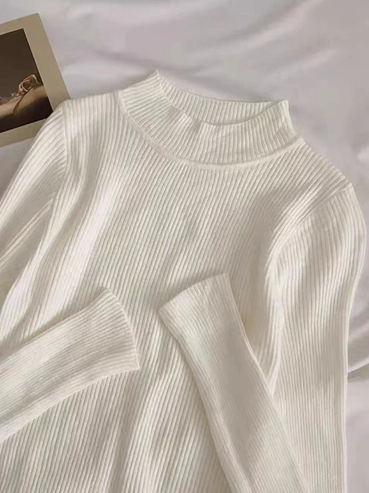 Elegantně navržený Svetr