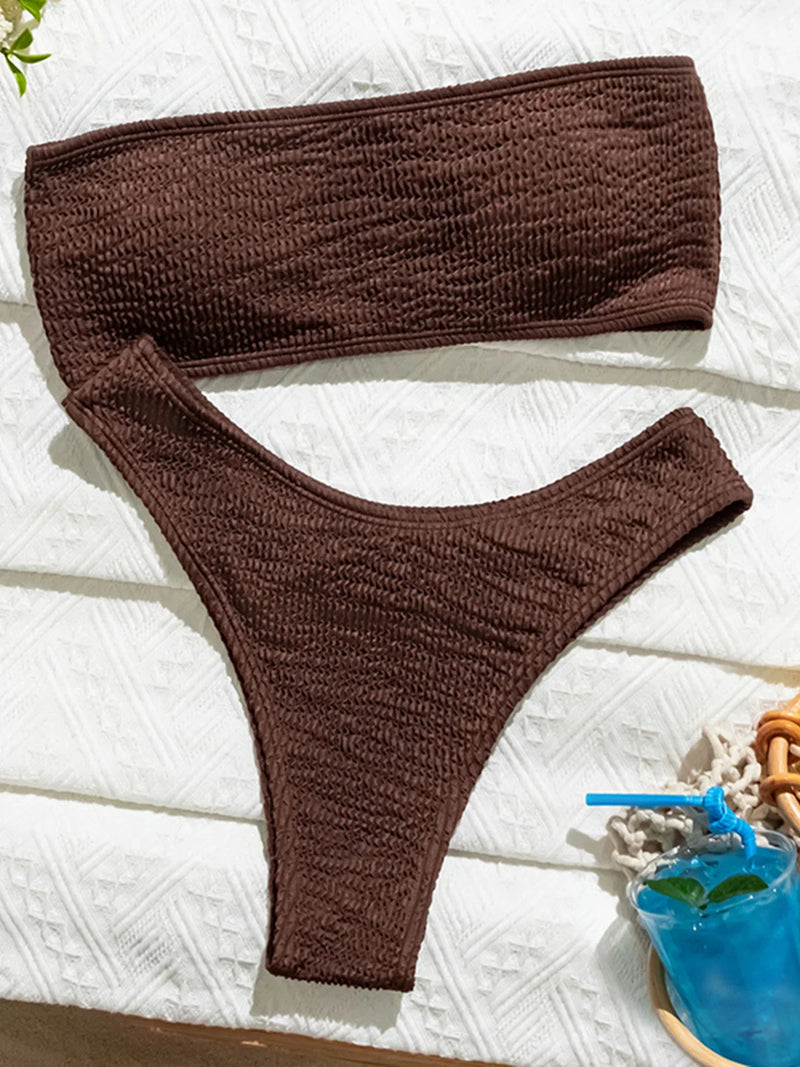 Vytříbený a zářivý Bikiny