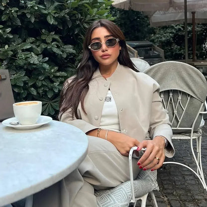 Půvabně navržený Bunda