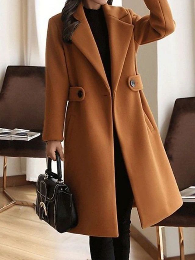 Nadčasový kabát ve vintage stylu