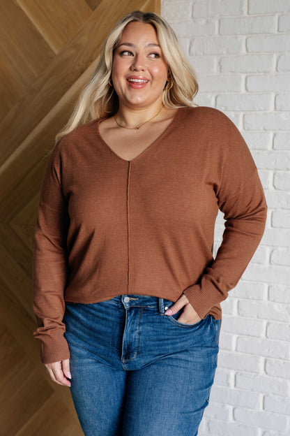 Beata® | V-neck sweater with front seam in deep camel