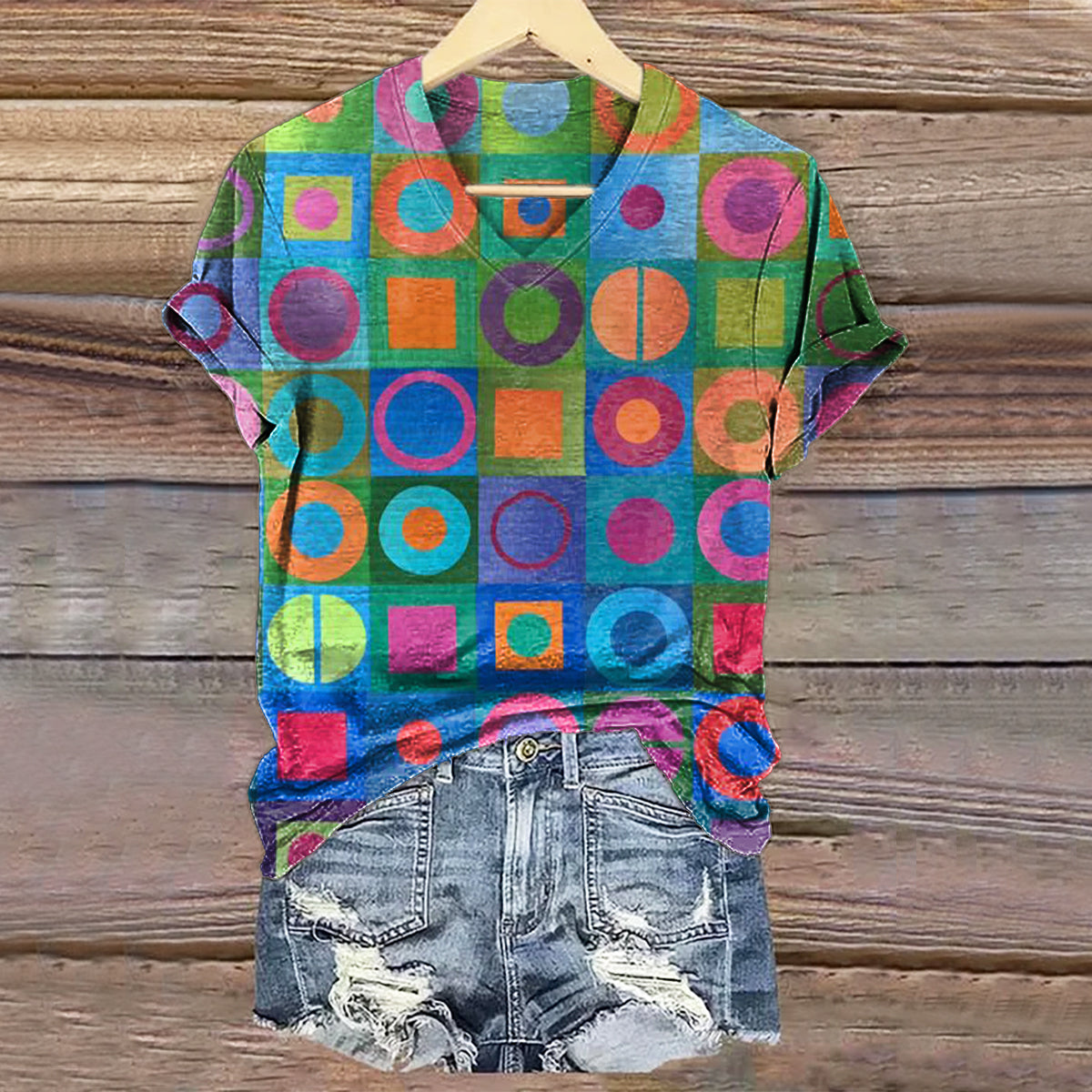 Women's Retro Abstraction Art Print V-neck Casual T-Shirt