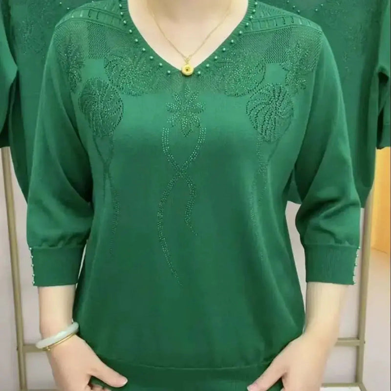 Elegantně navržený Svetr