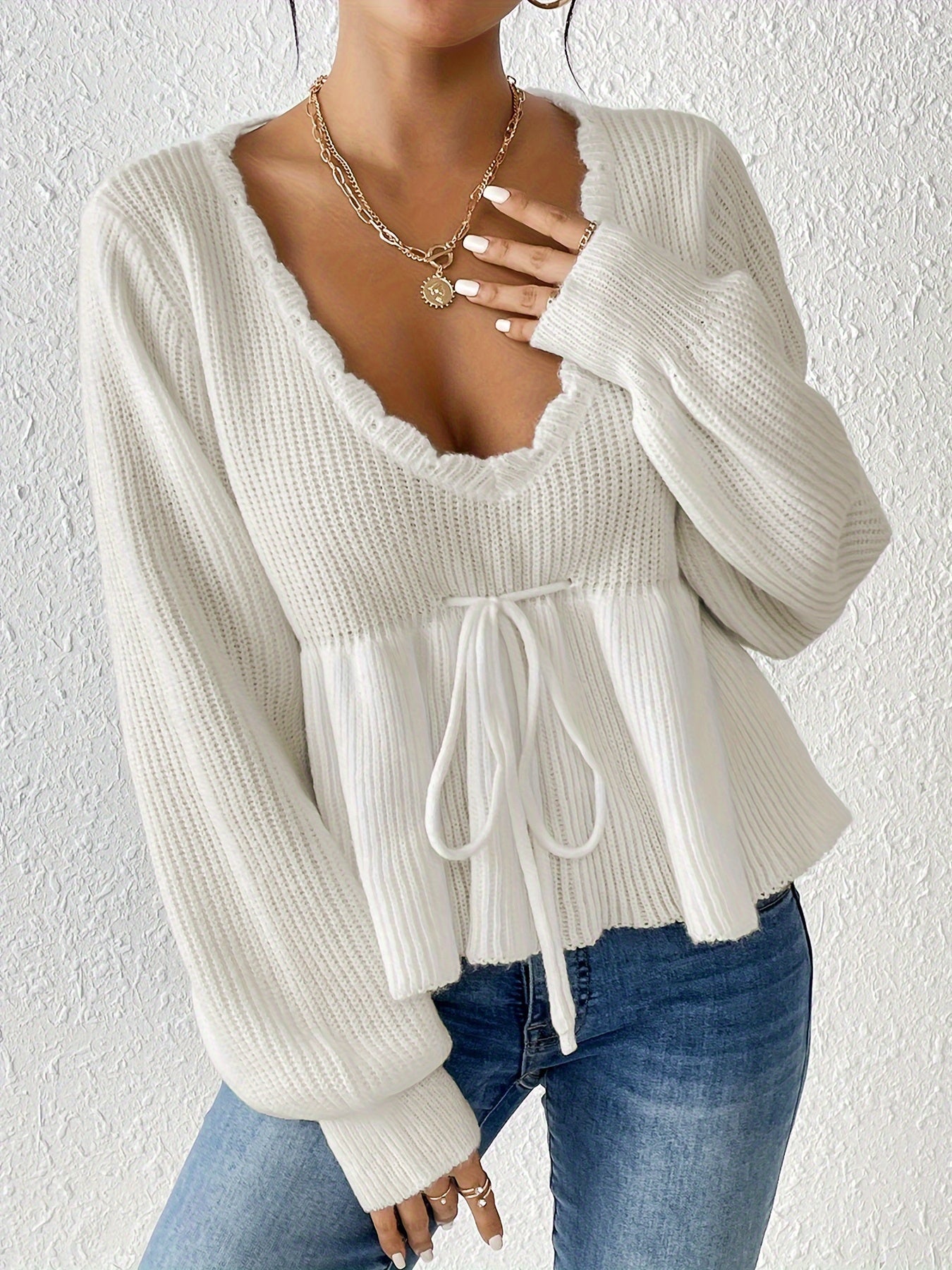 Glenda® | White sweater with ruffle hem and drawstring
