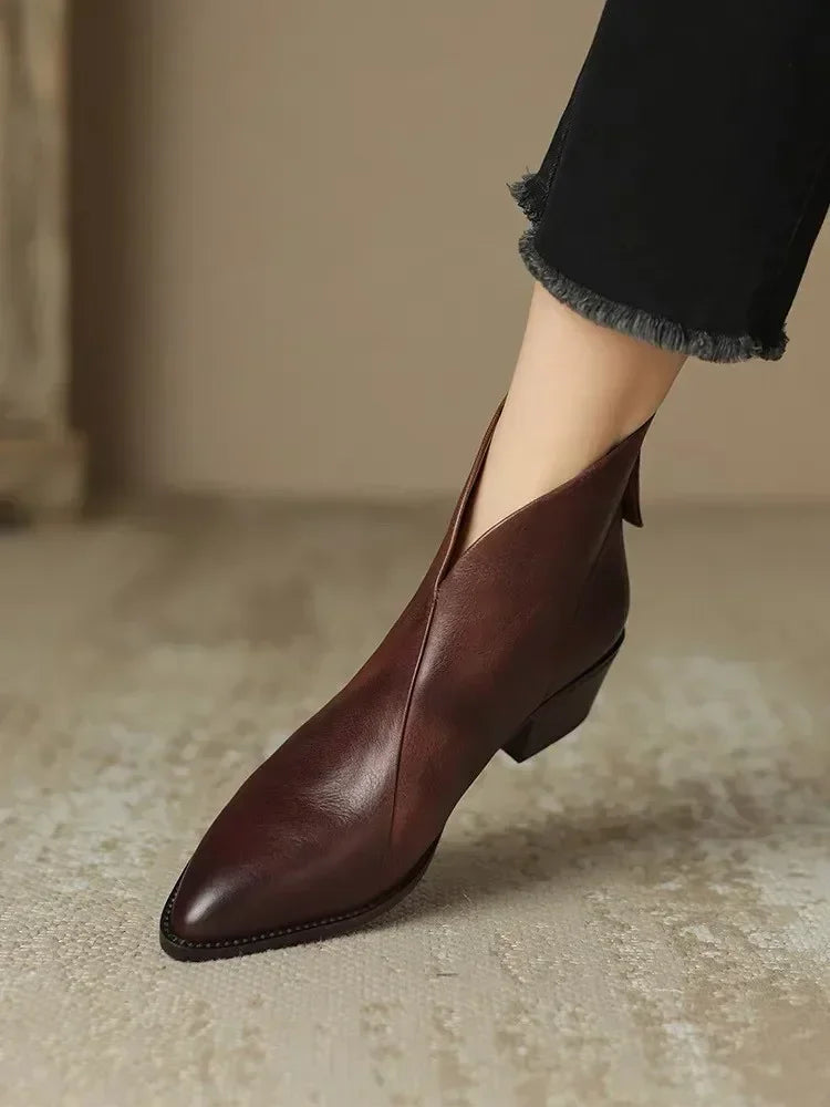 Oblečení v nadčasovém vintage stylu