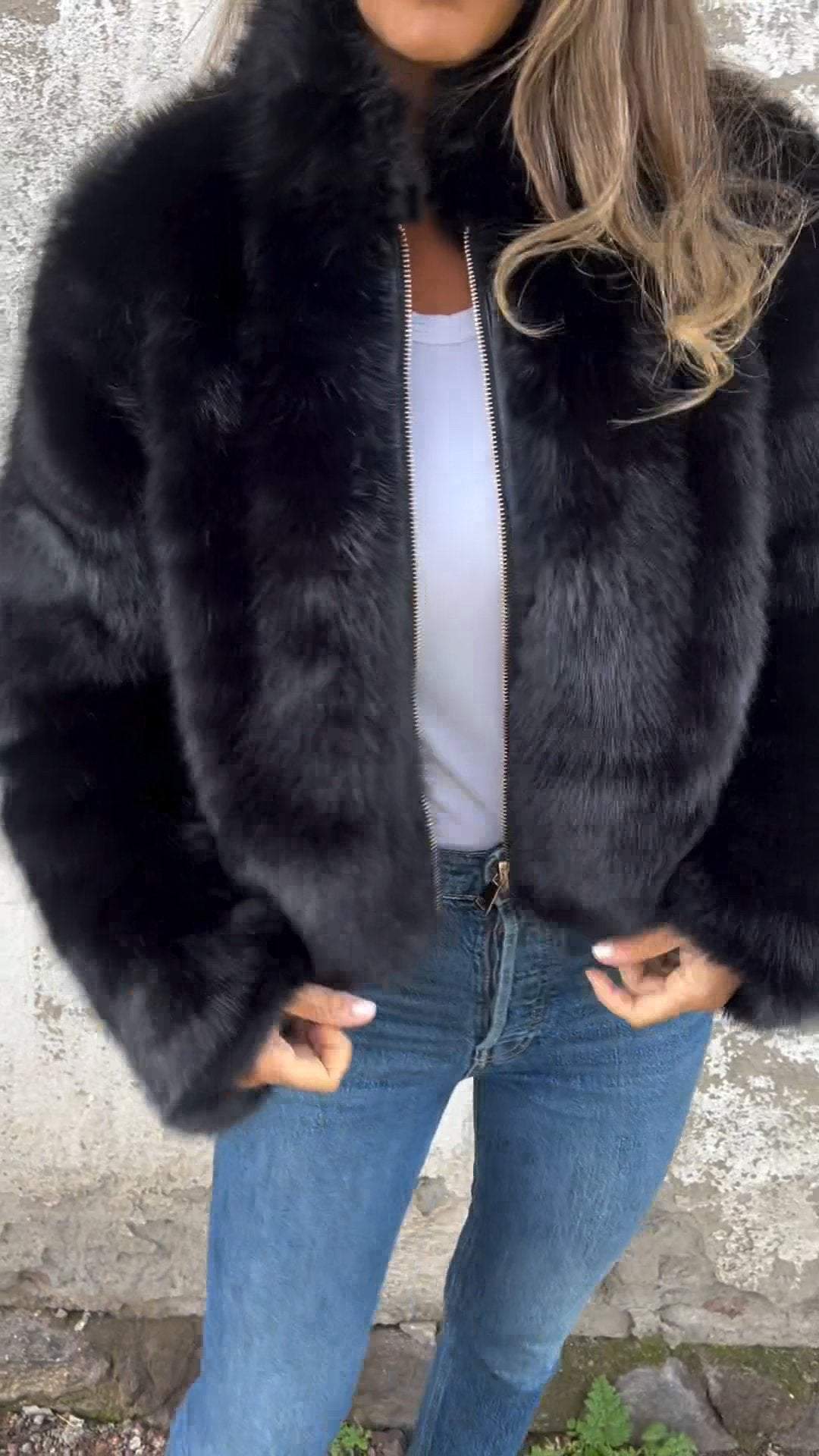 Bunda v nadčasovém vintage stylu