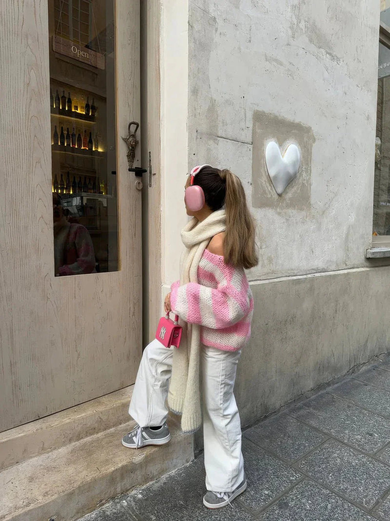 Klasicky navržený Svetr