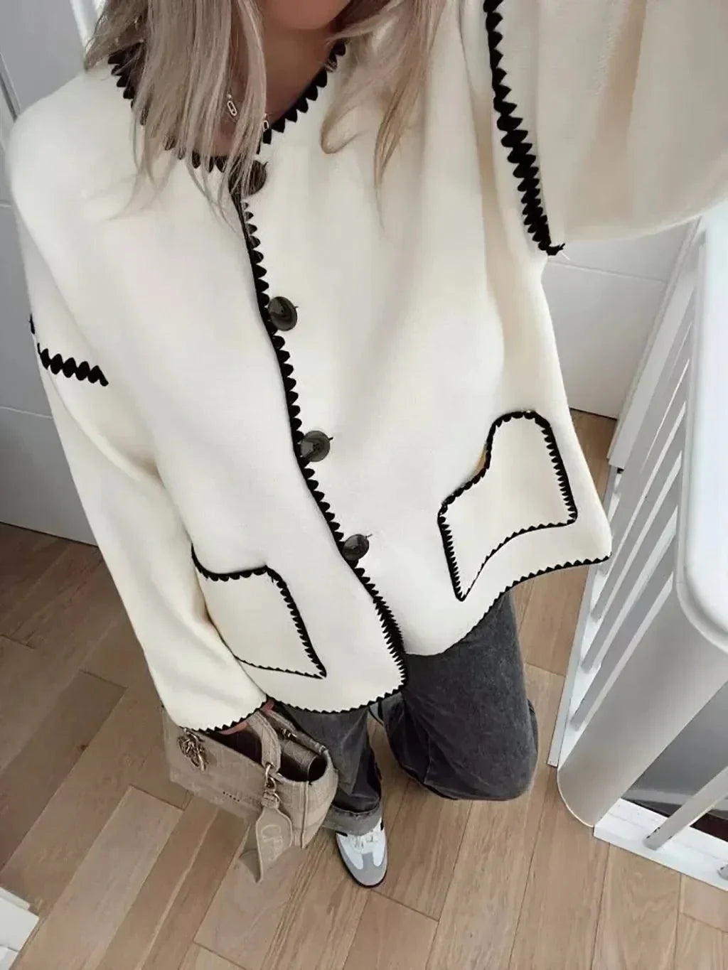 Elegantně navržený Bunda